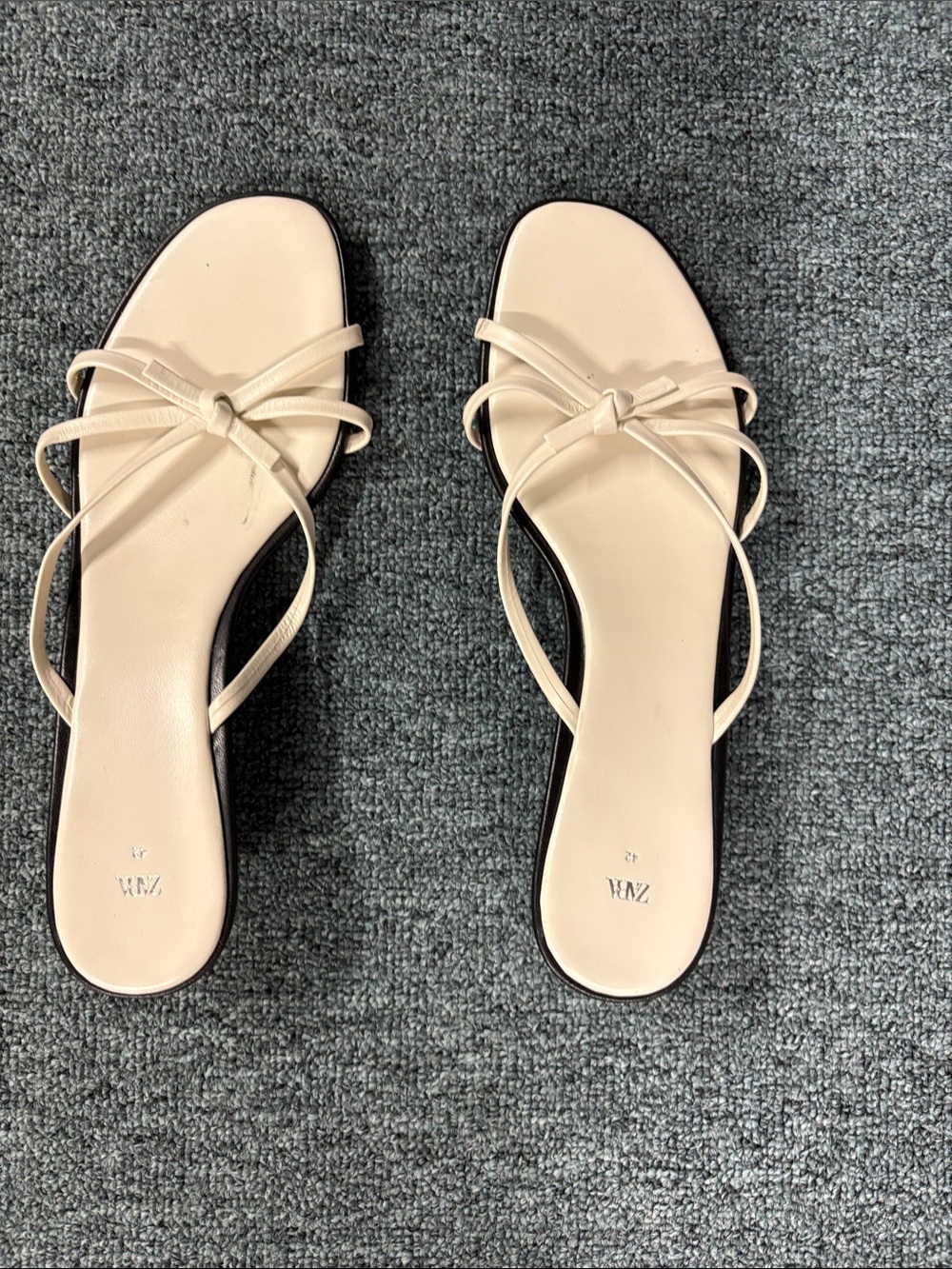 ZARA Cream Knotted Strap Slide Sandals